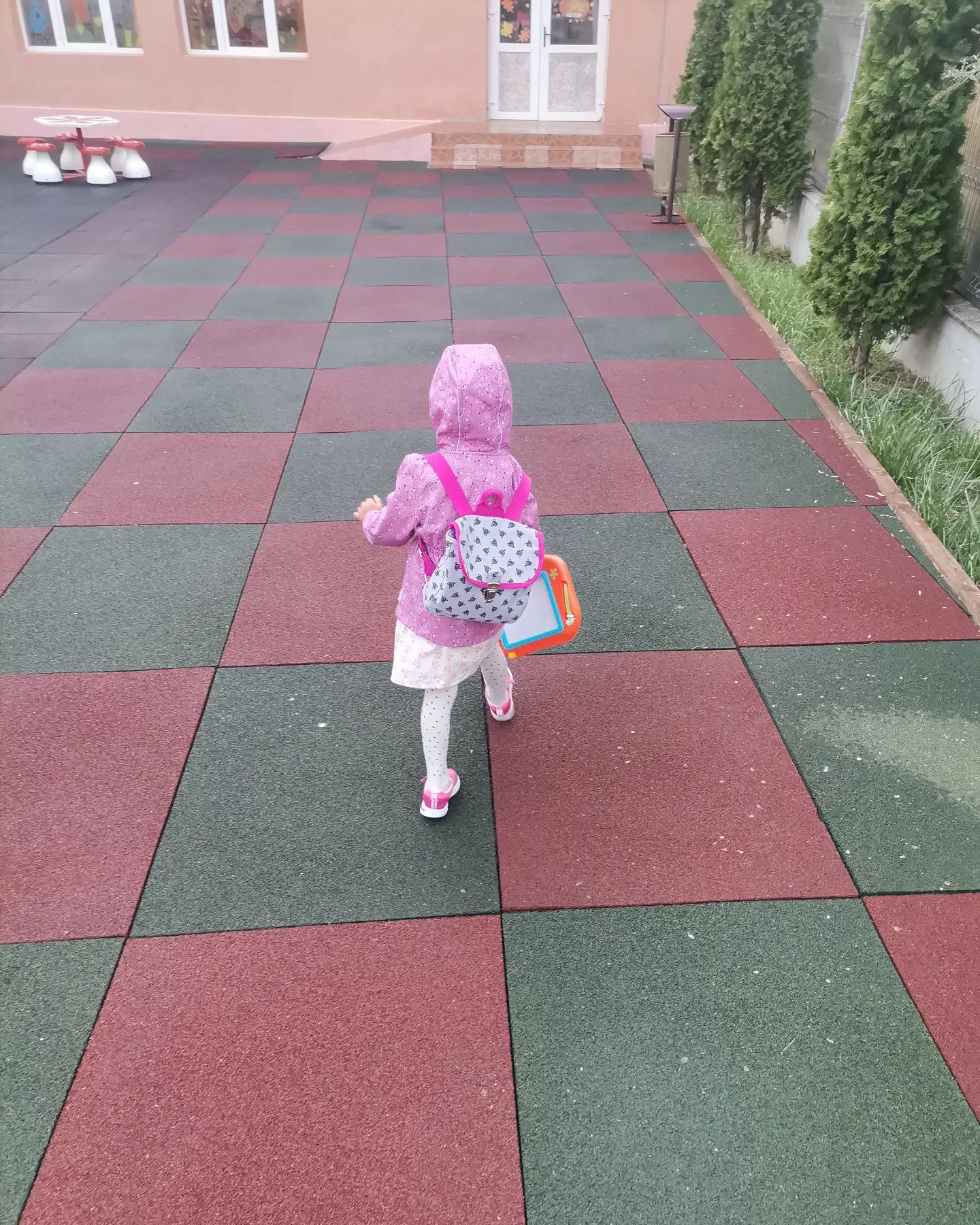 Cum a fost prima săptămână de grădiniță?
